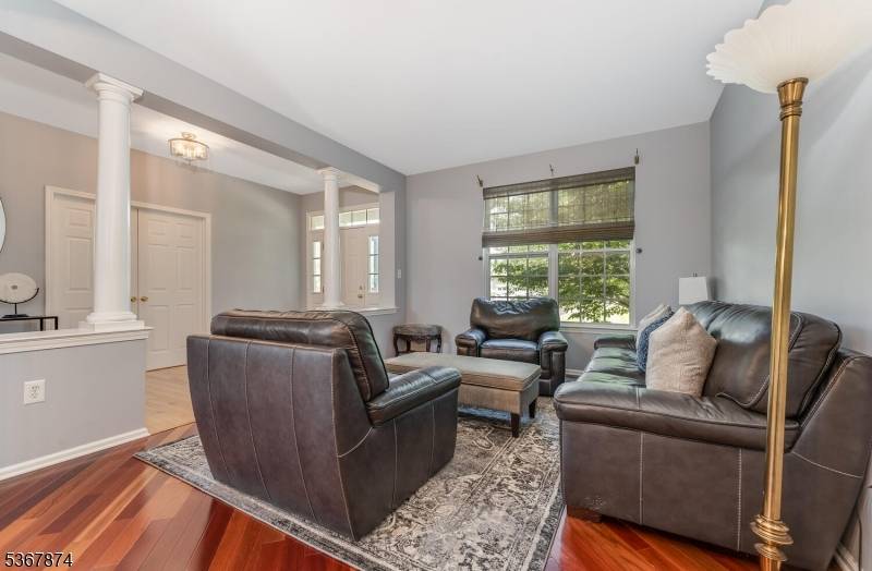 Raritan Twp., NJ 08822,42 Pony Lane