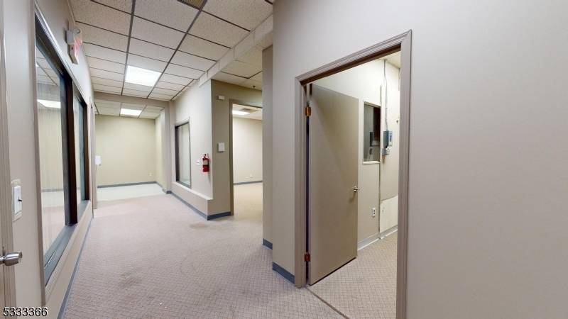 141 New Rd, Parsippany-troy Hills Twp., NJ 07054