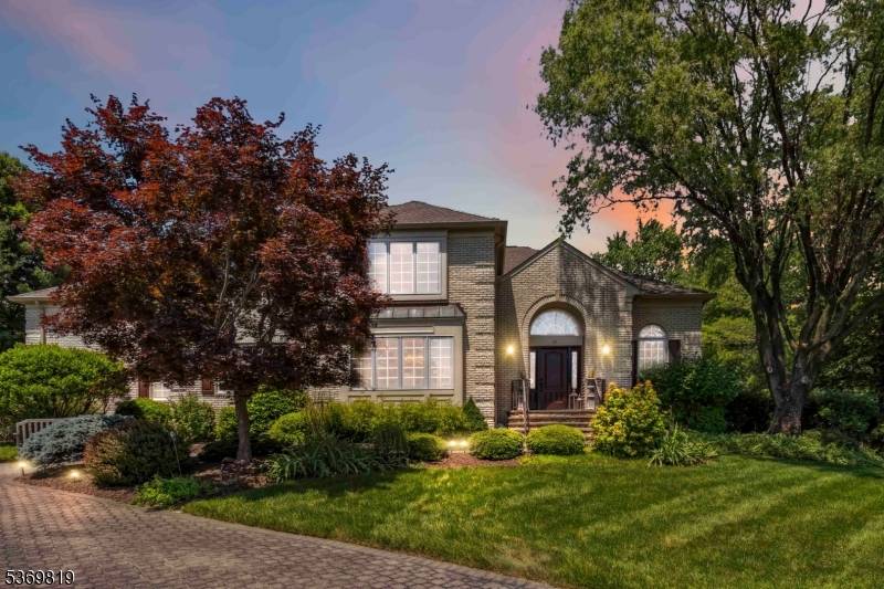 35 Manor Dr, Morris Twp., NJ 07960