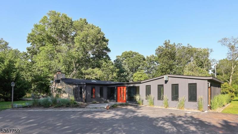 207 So Branch Road, Hillsborough Twp., NJ 08844