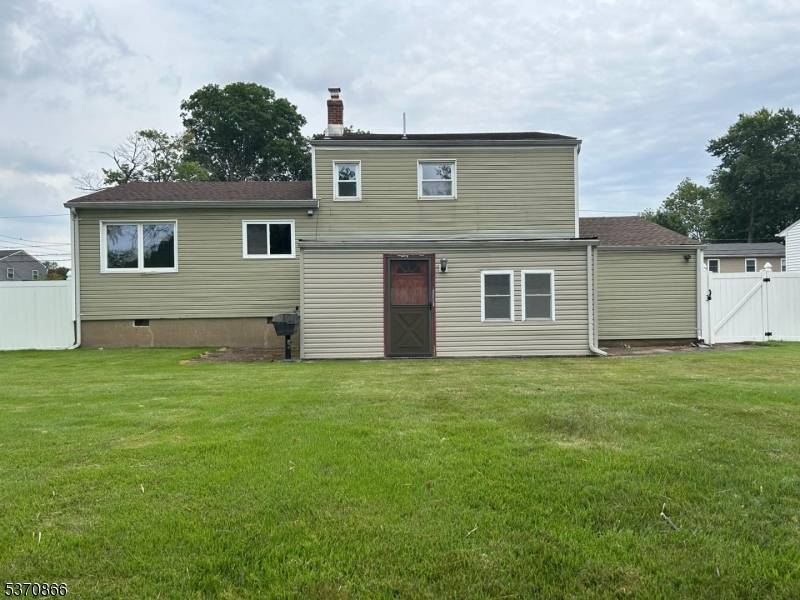 Edison Twp., NJ 08817,14 Mcginnis Rd