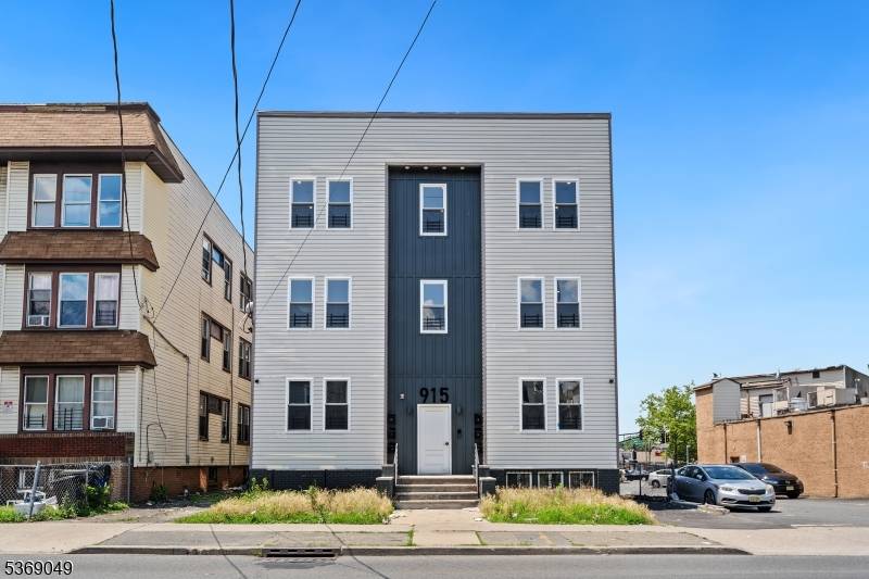 915 Grove St #2R, Irvington Twp., NJ 07111
