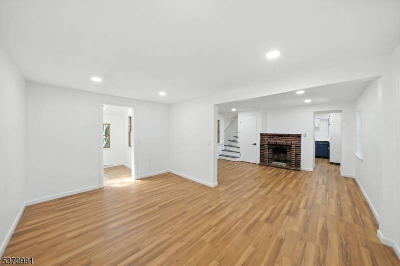 34 North St, Bloomsbury Boro, NJ 08804