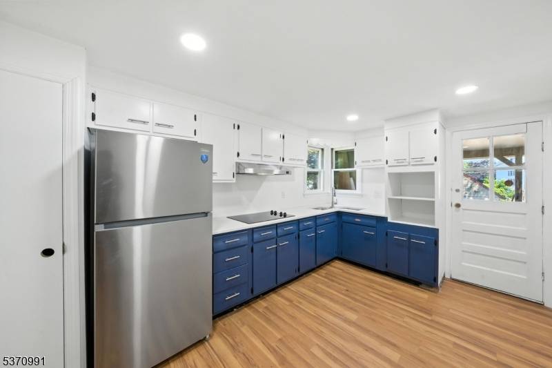 Bloomsbury Boro, NJ 08804,34 North St