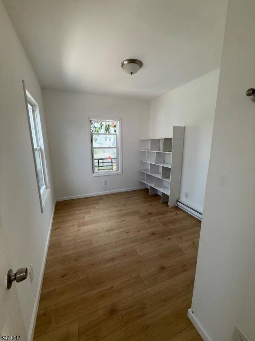 Elizabeth City, NJ 07208,1327 North Ave