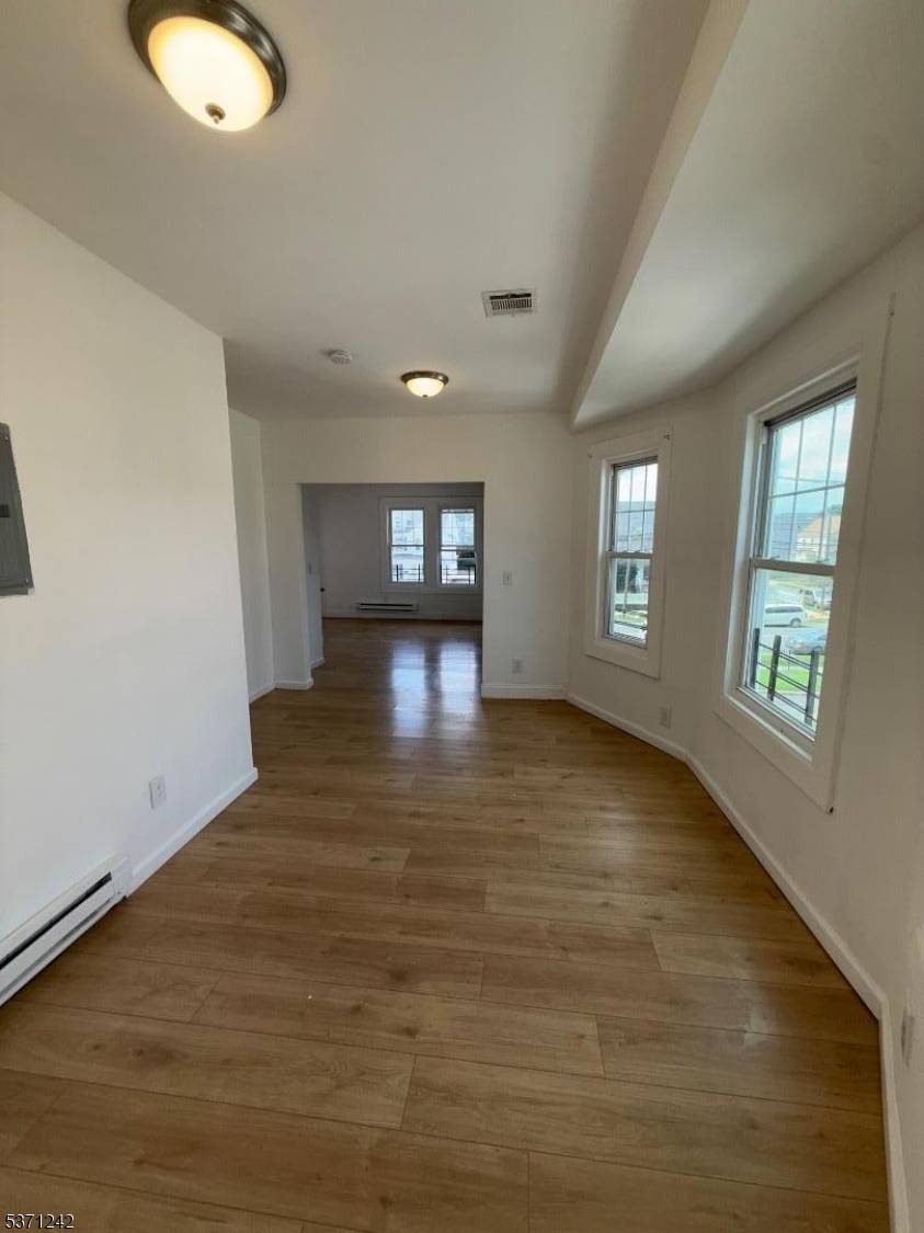 Elizabeth City, NJ 07208,1327 North Ave
