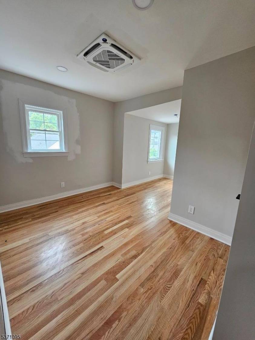 Chatham Boro, NJ 07928,135 Main St #B