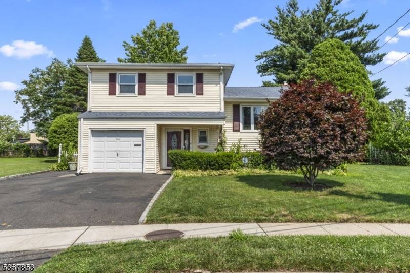 2315 Desisto Dr, Rahway City, NJ 07065