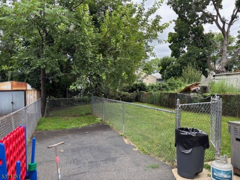 Newark City, NJ 07106,109 Alexander St