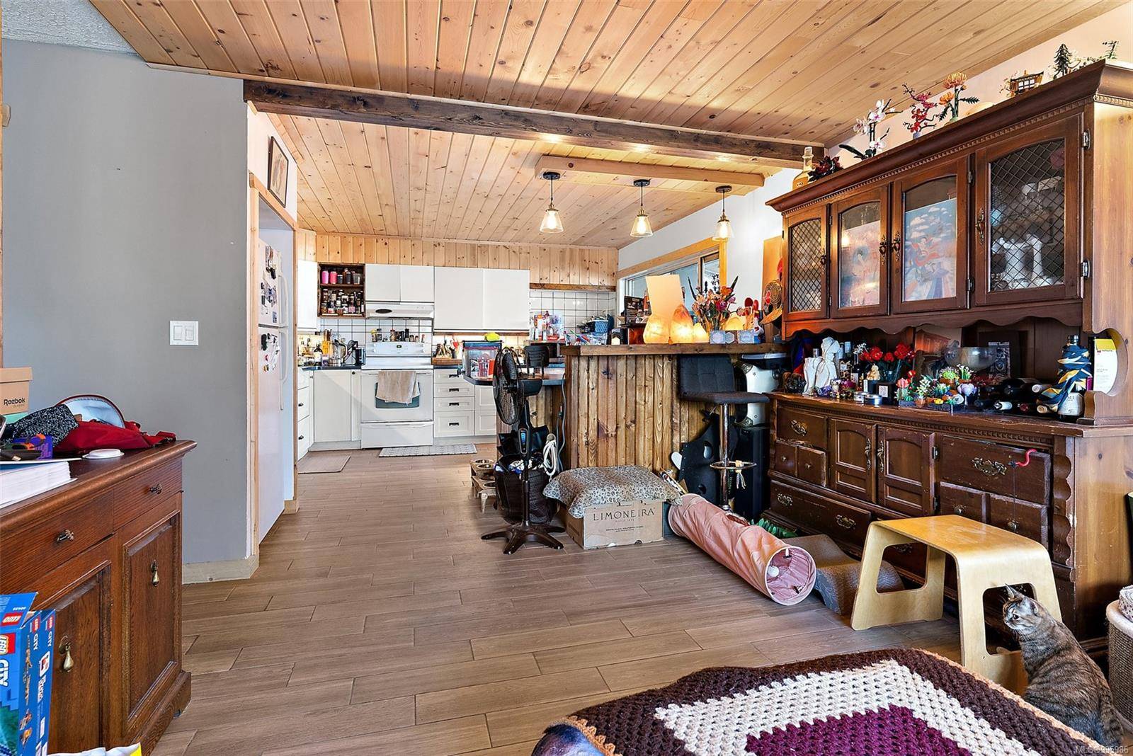 Victoria, BC V9A 1S1,3176 Balfour Ave