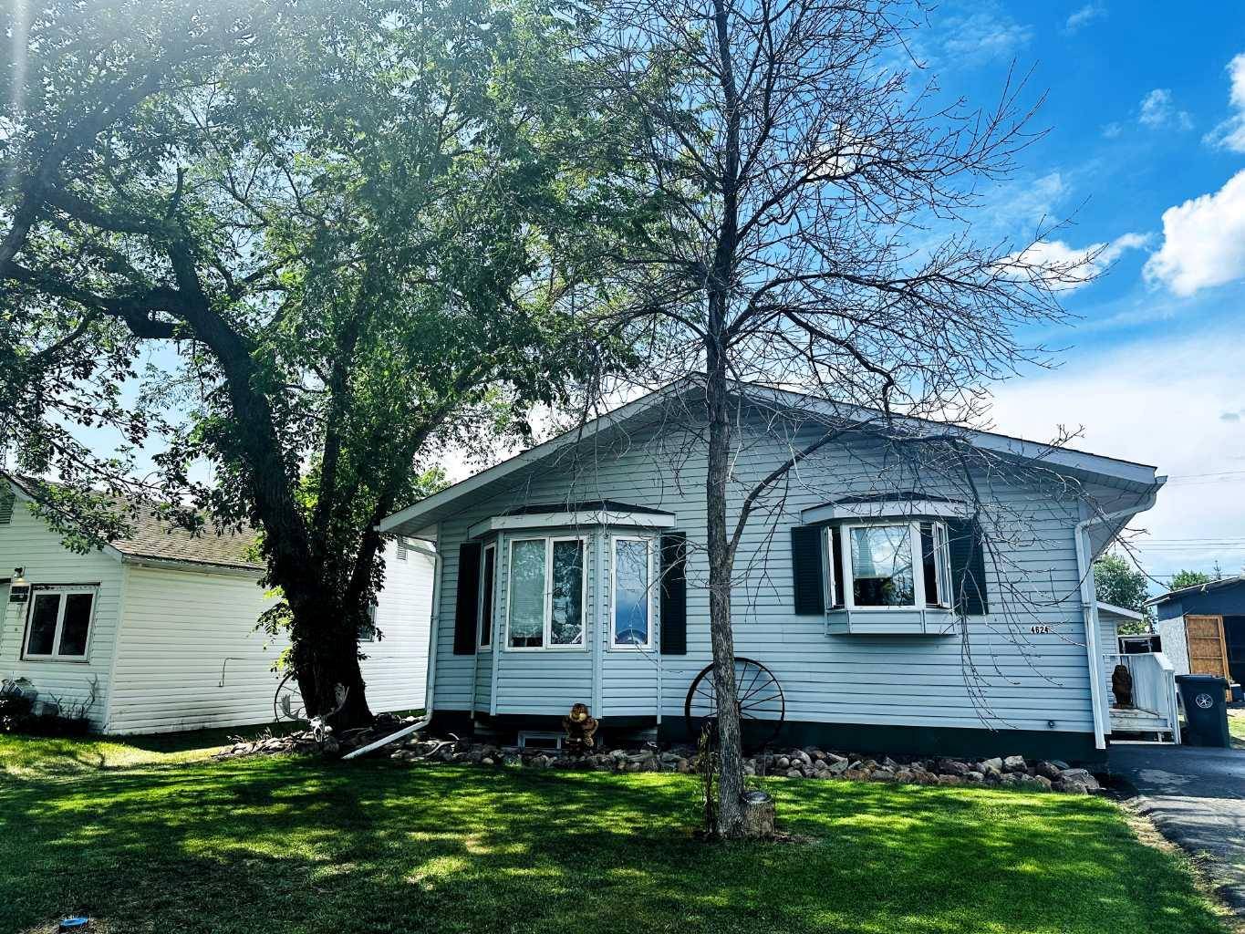 Rycroft, AB T0H3A0,4624 51 ST