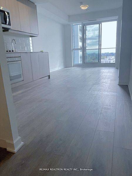 Toronto C15, ON M2J 1M1,38 Forest Manor RD #1805