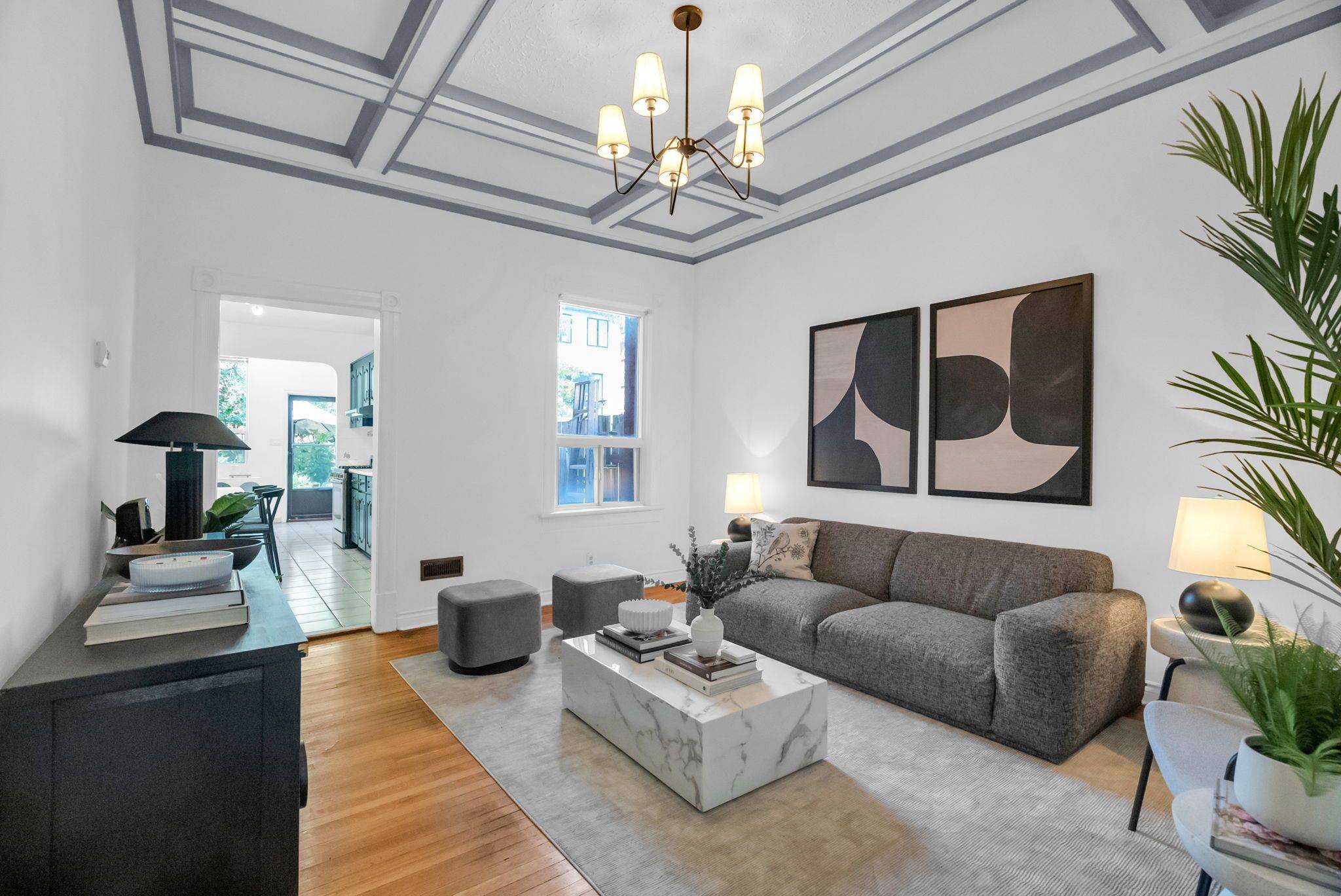 8 Grove AVE, Toronto C01, ON M6J 3B6