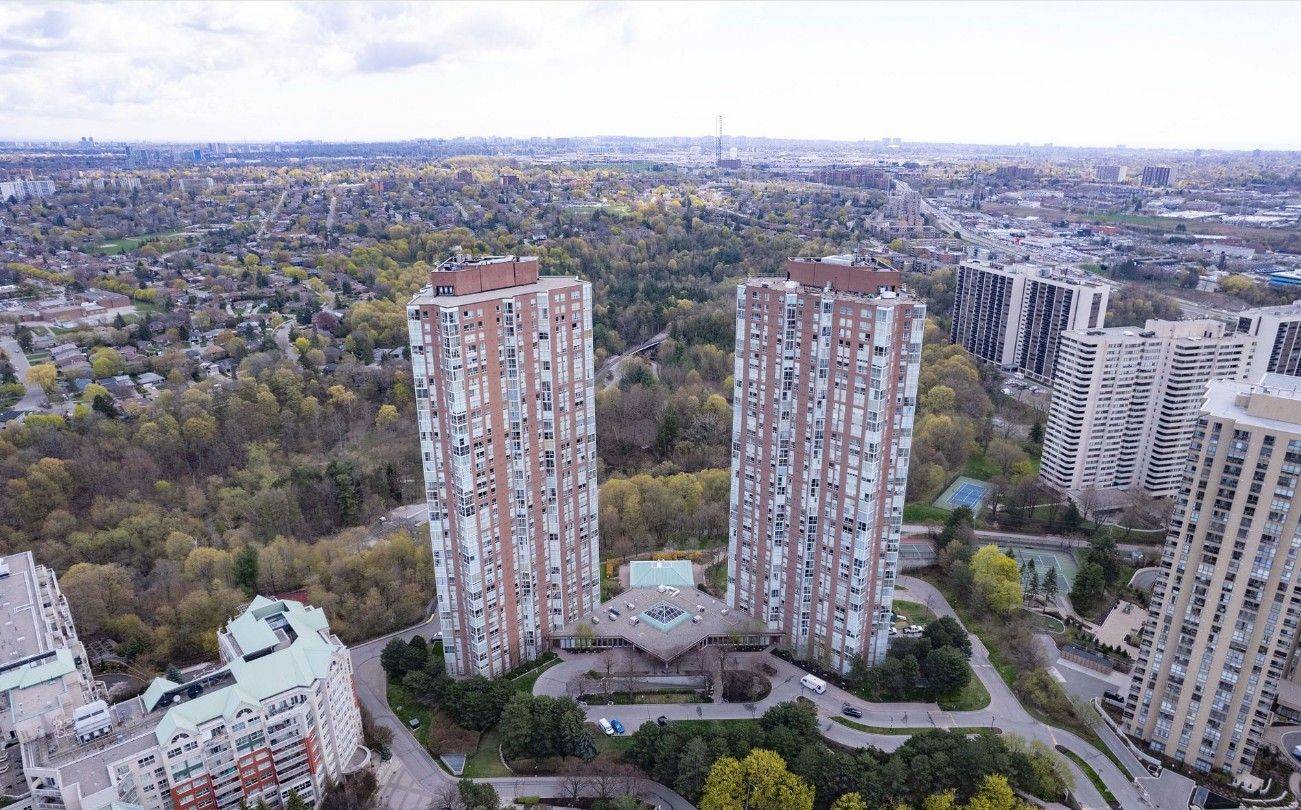 7 Concorde PL #2601, Toronto C13, ON M3C 3N4
