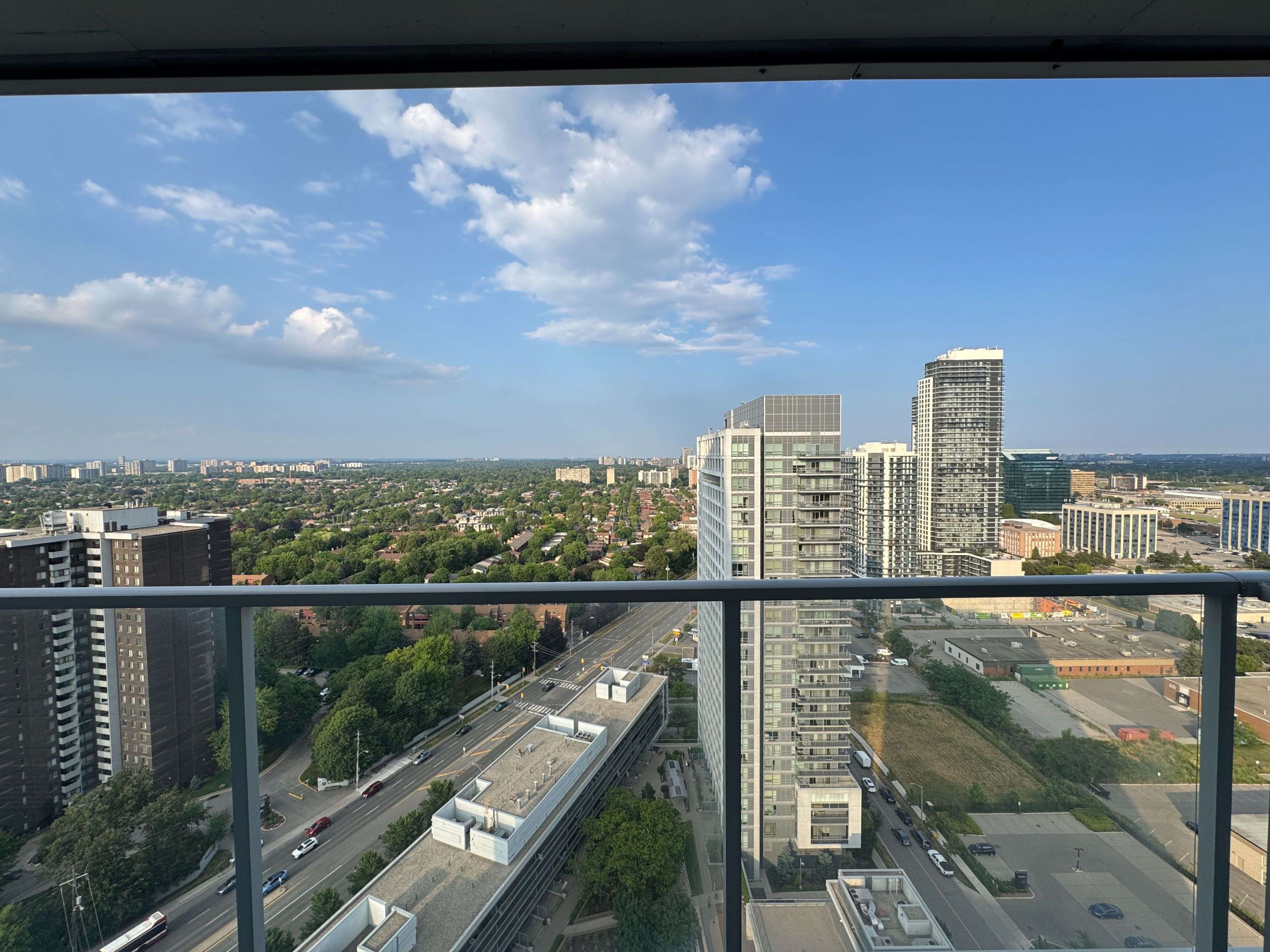 275 Yorland RD #2704, Toronto C15, ON M2J 0B4