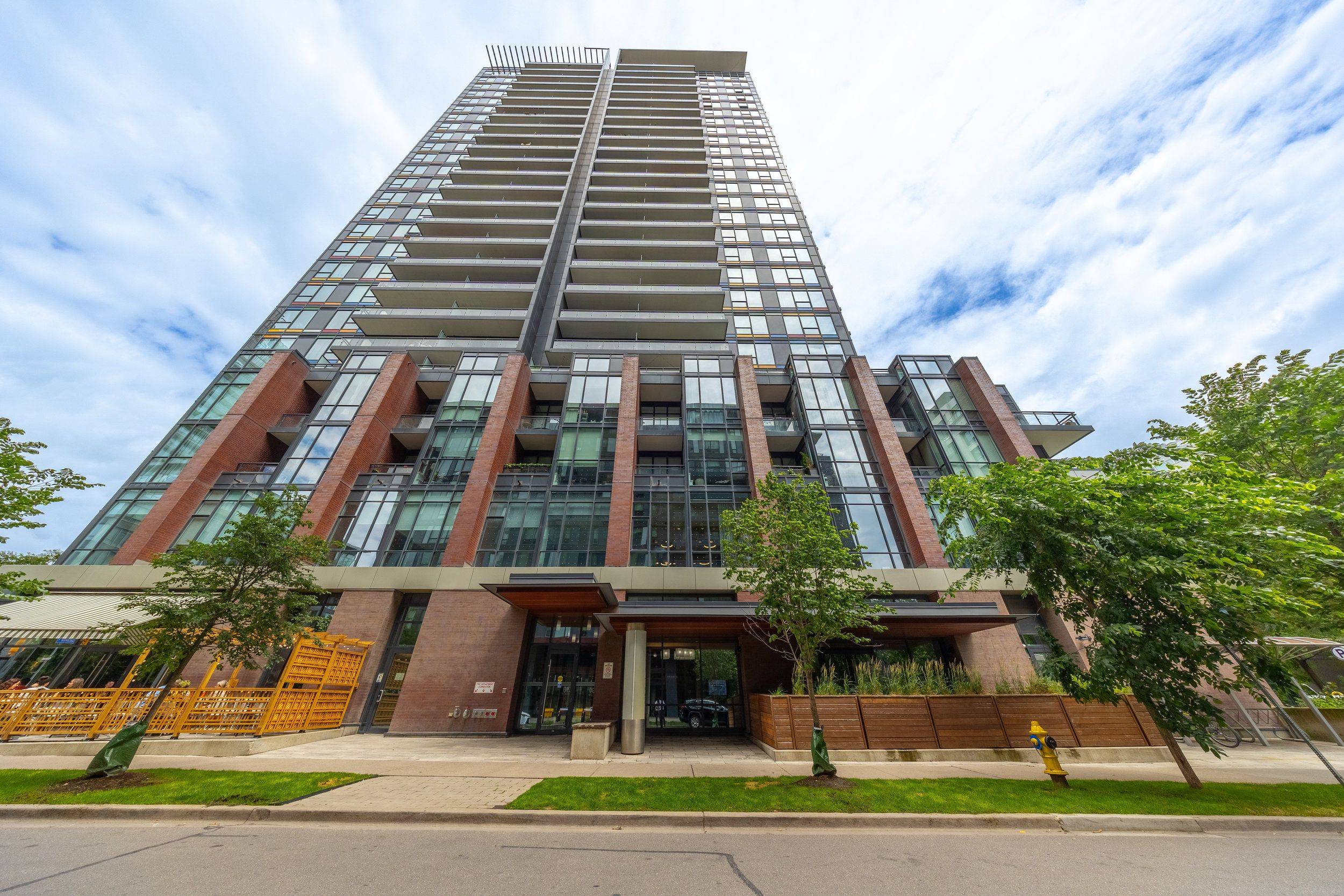 225 Sackville ST #807, Toronto C08, ON M5A 0B9