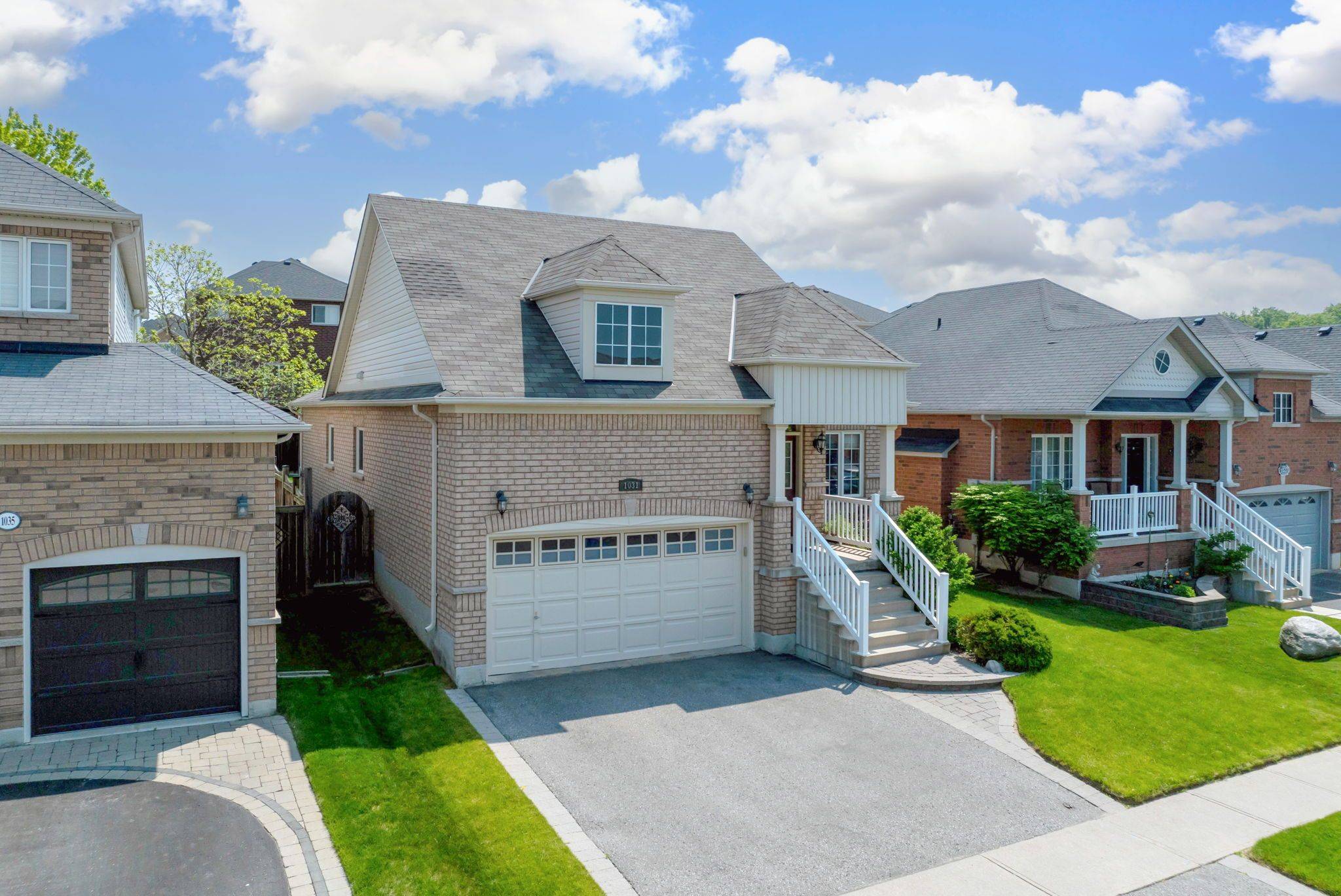 1031 Eagle Ridge DR, Oshawa, ON L1K 0C8