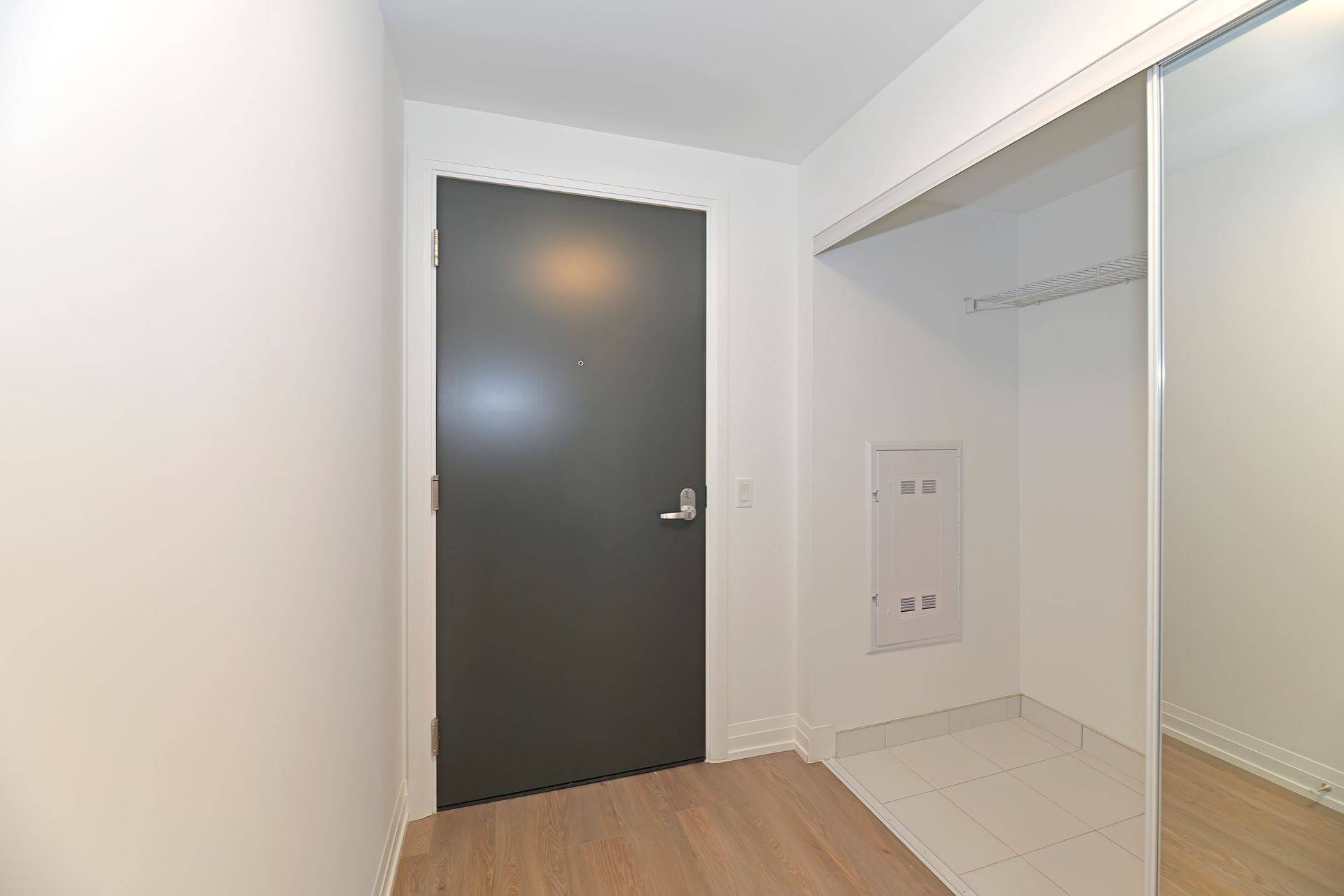 Toronto E02, ON M4C 4X4,286 Main ST #1505