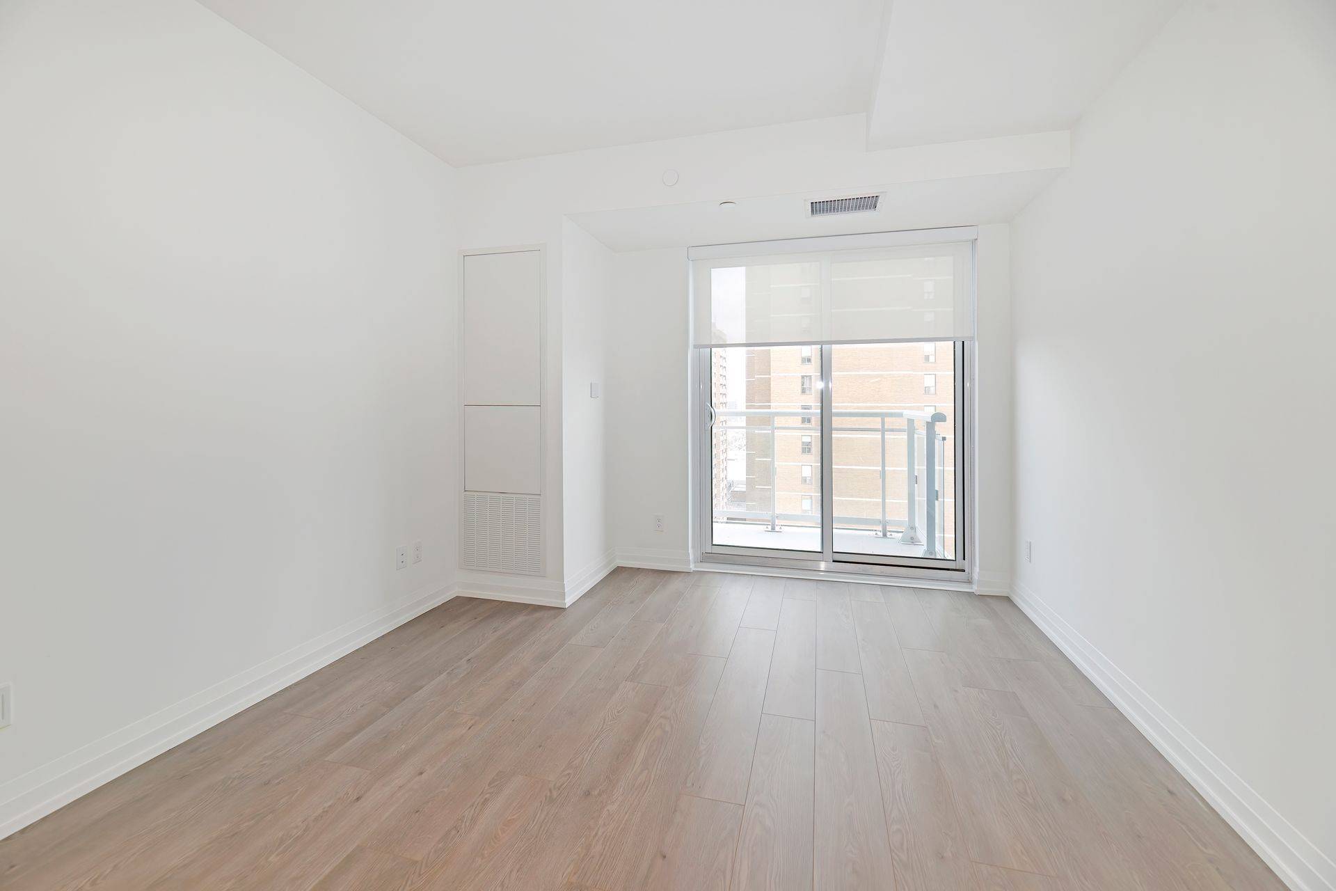 Toronto E02, ON M4C 4X4,286 Main ST #1505