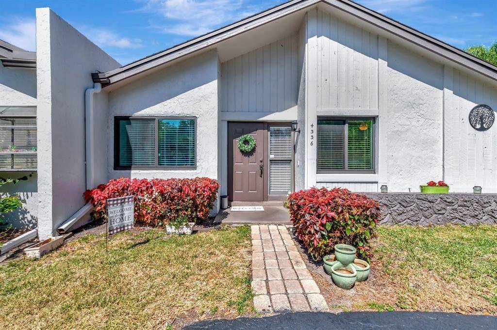 4336 Palm Forest Dr S, Delray Beach, FL 33445