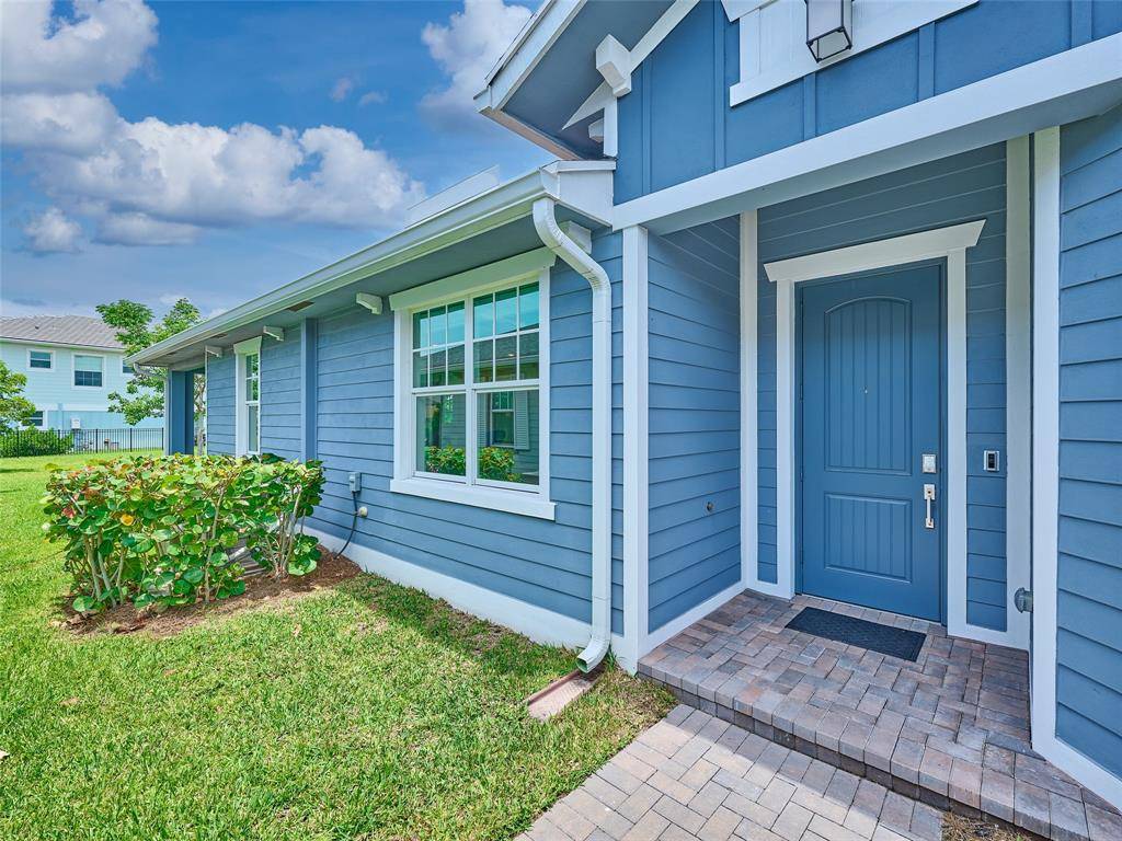 Loxahatchee, FL 33470,1285 Haywagon Trl