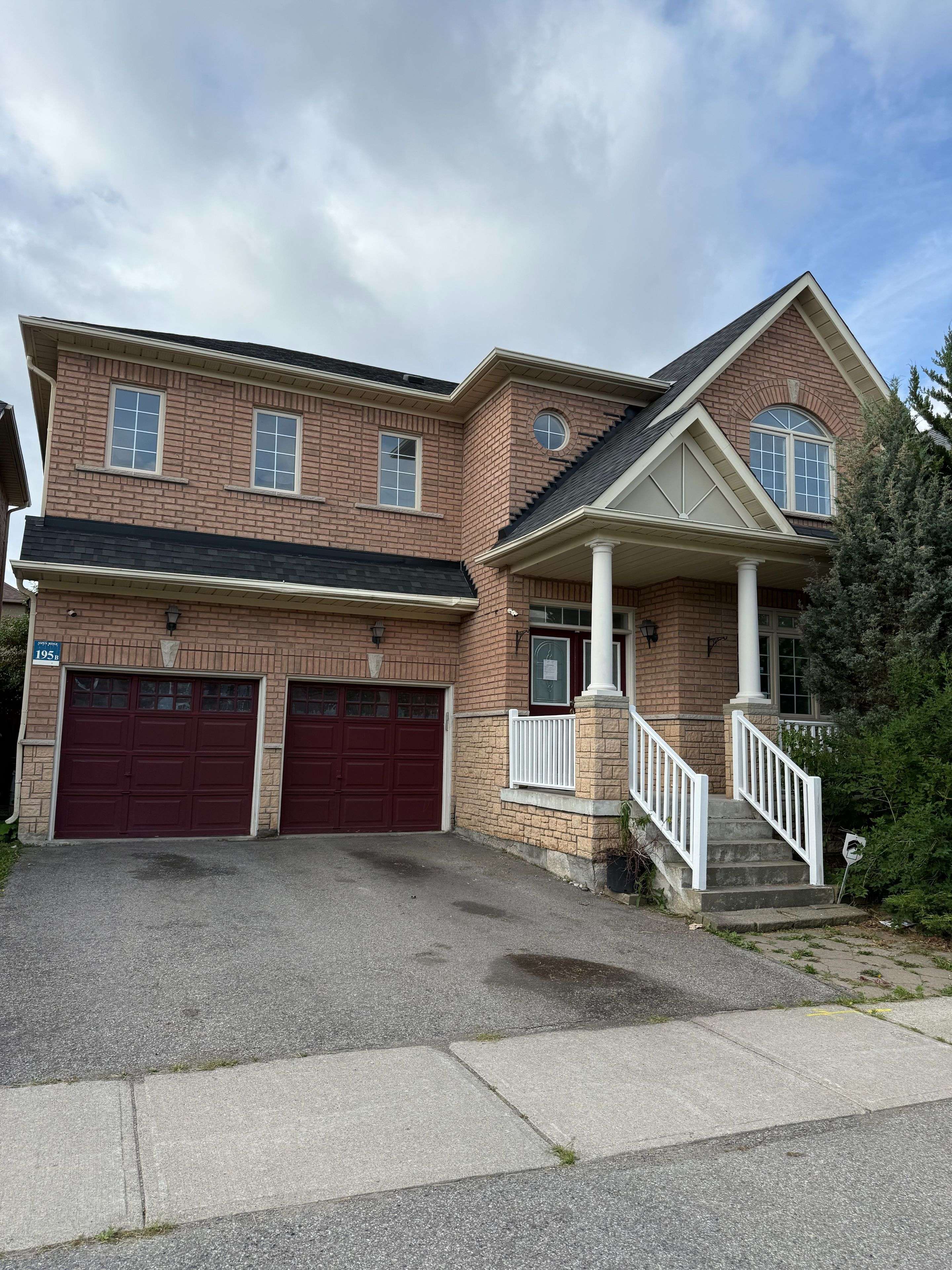 Markham, ON L6C 2Y7,59 Oakford DR