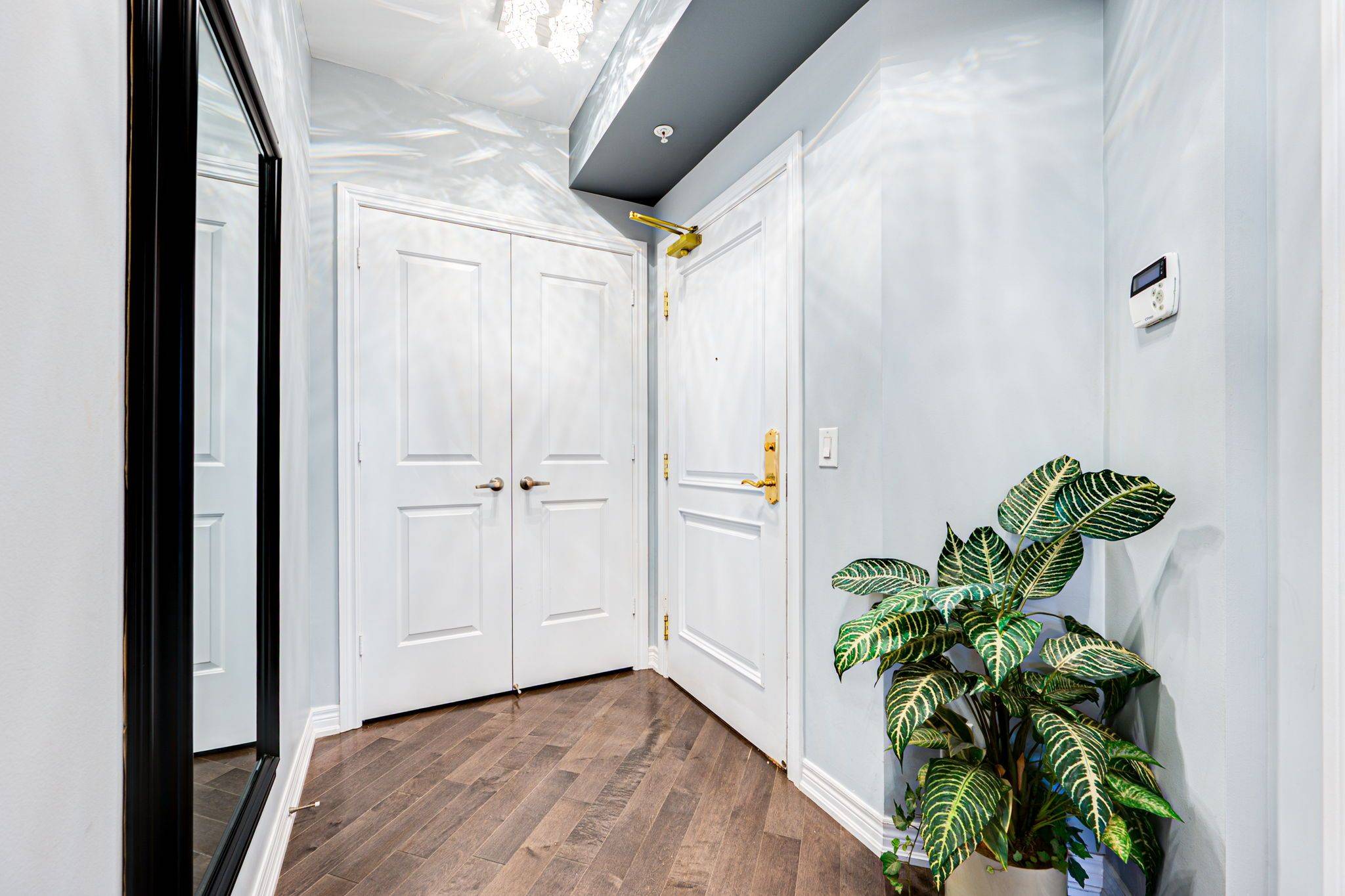 Vaughan, ON L6A 0K1,9255 Jane ST #1402