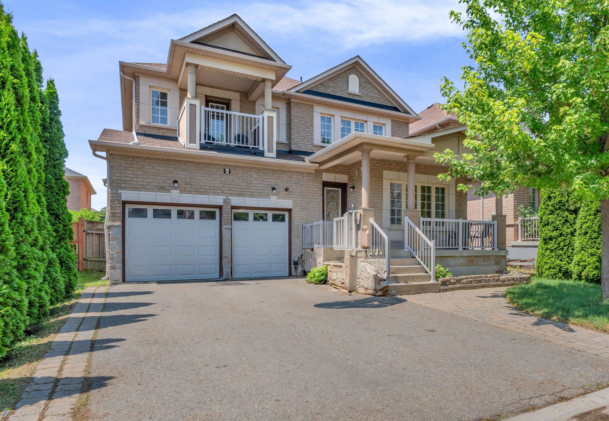 6 Renoir DR, Vaughan, ON L4J 9A9