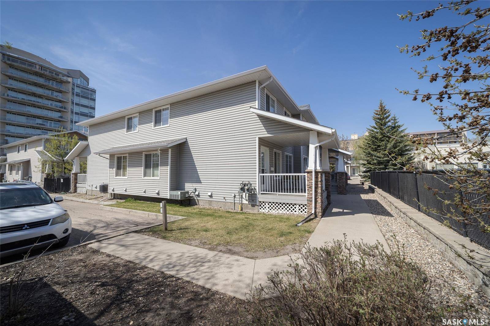 Regina, SK S4P 4V8,2231 Treetop LANE