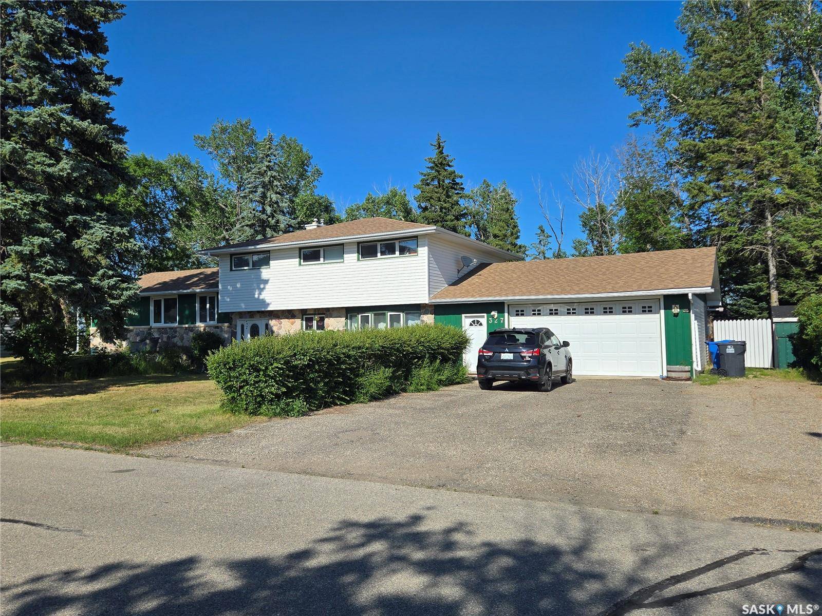 327 Russell STREET, Stoughton, SK S0G 4T0