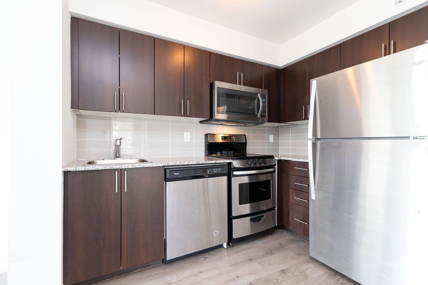 Toronto W02, ON M6H 2A6,1410 Dupont ST #2104