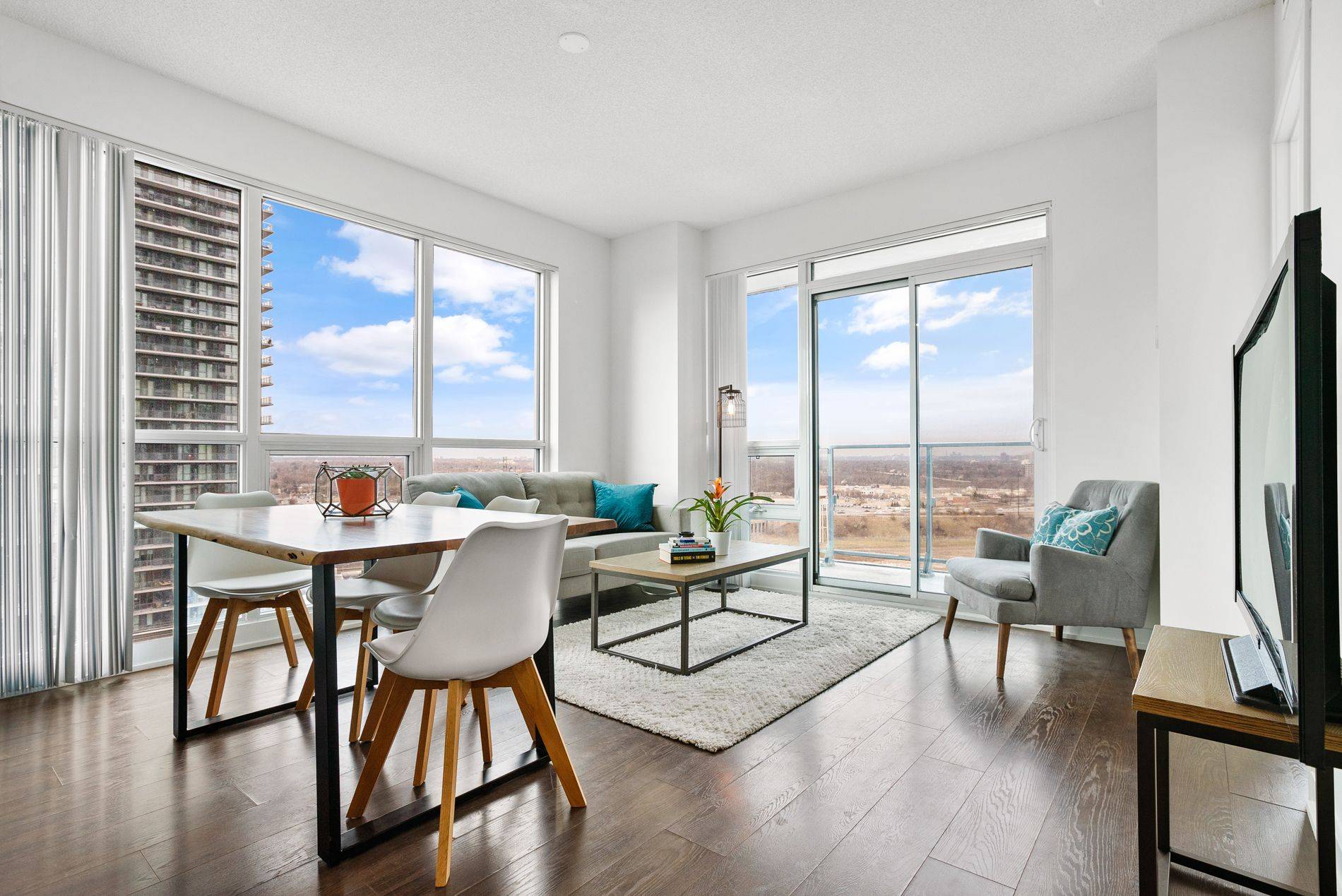 2212 Lake Shore BLVD W #2508, Toronto W06, ON M8V 0C2
