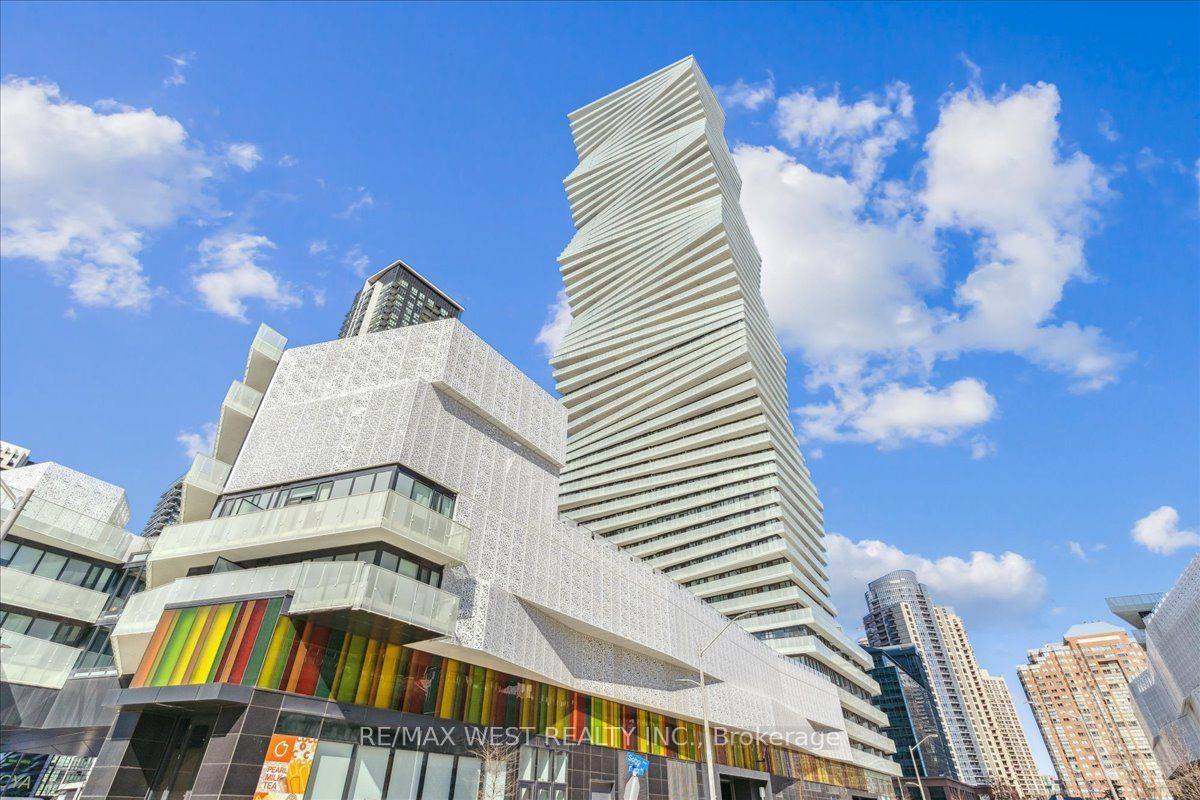 Mississauga, ON L5B 0M3,3900 Confederation Pkwy #4510