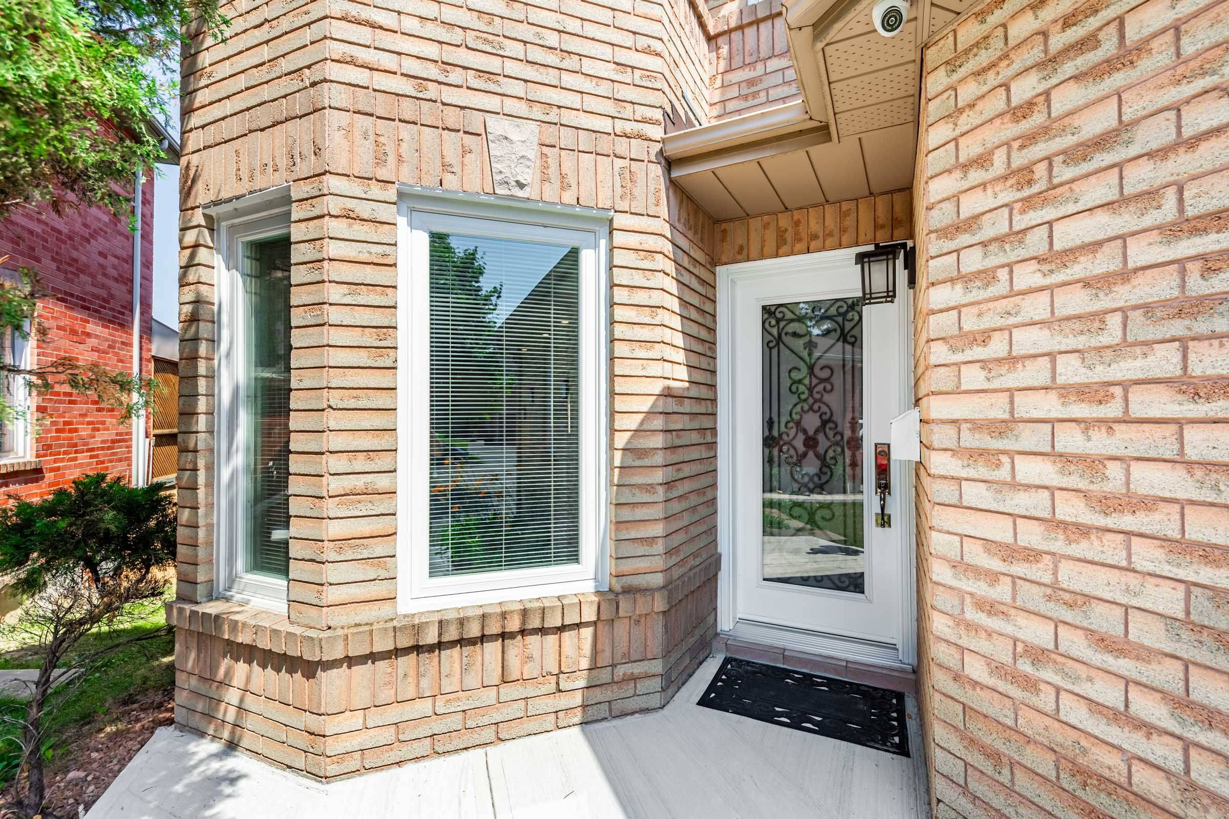 Mississauga, ON L5N 7C6,3057 Pendleton RD