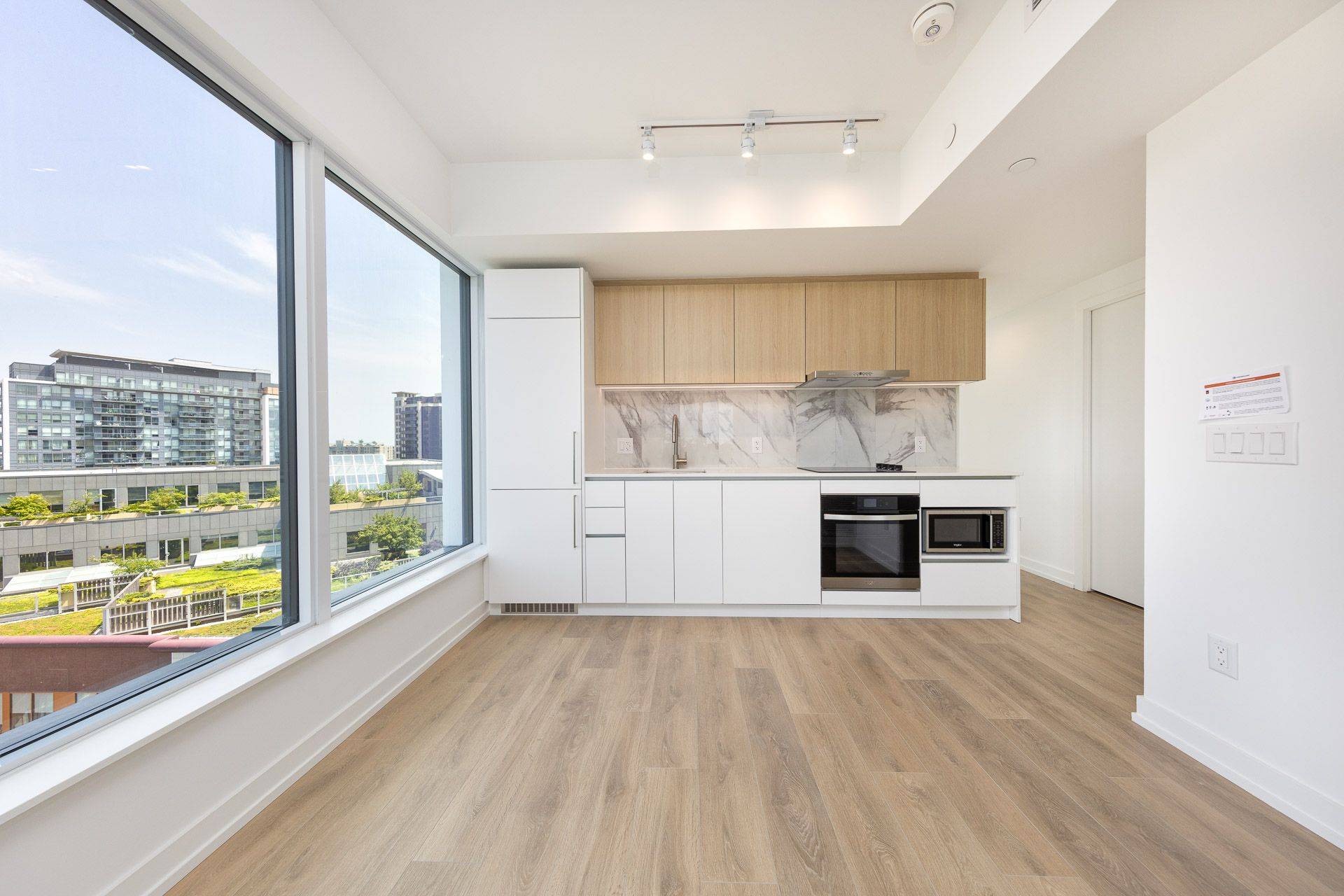 Toronto W05, ON M3J 0H1,1100 Sheppard AVE W #930