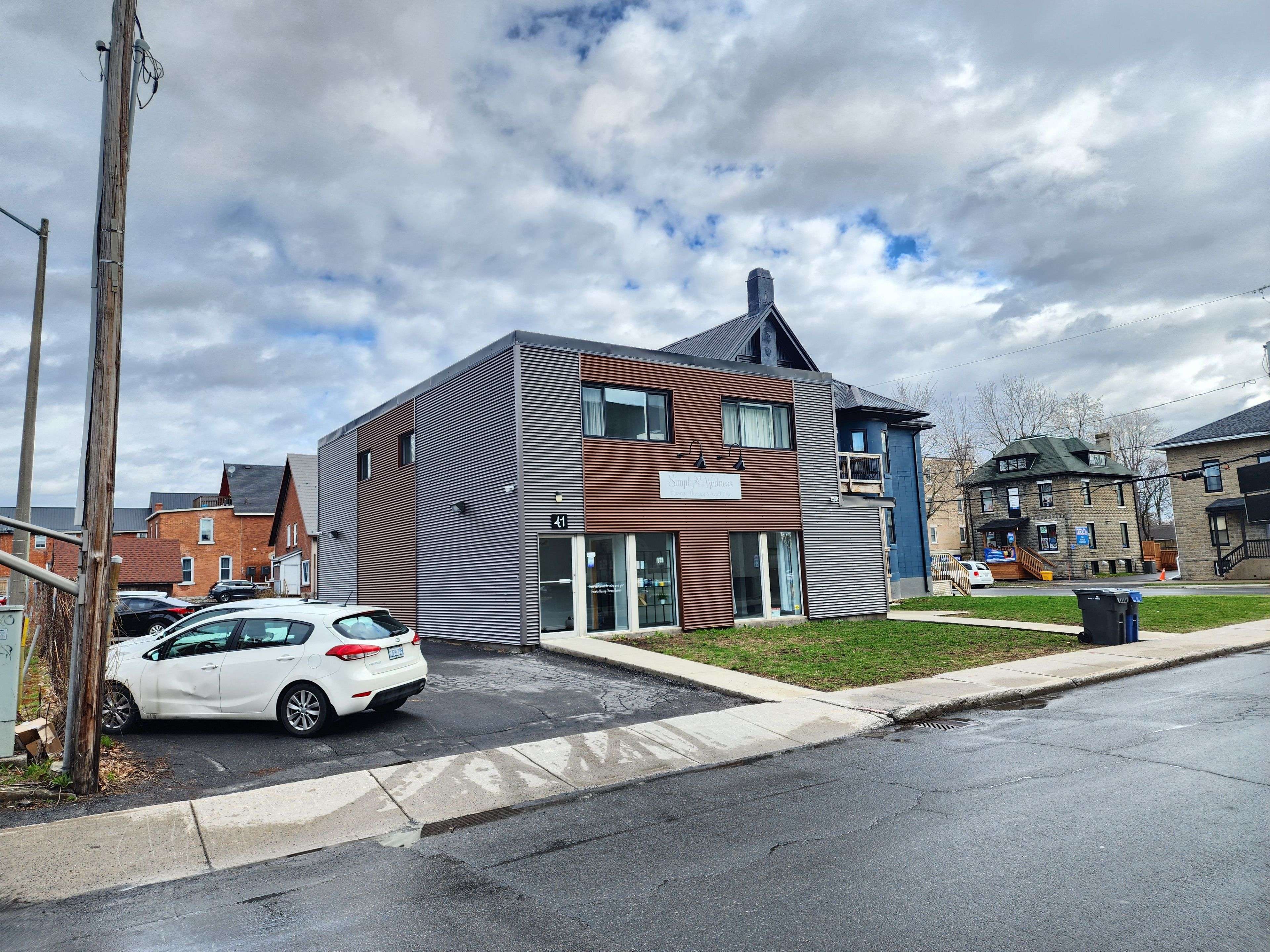 41A First ST E #1-8, Cornwall, ON K6H 6M2