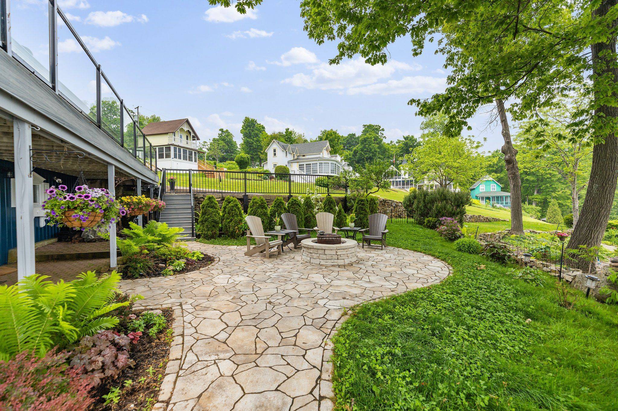 Elizabethtown-kitley, ON K6V 7E5,130 Butternut Bay RD