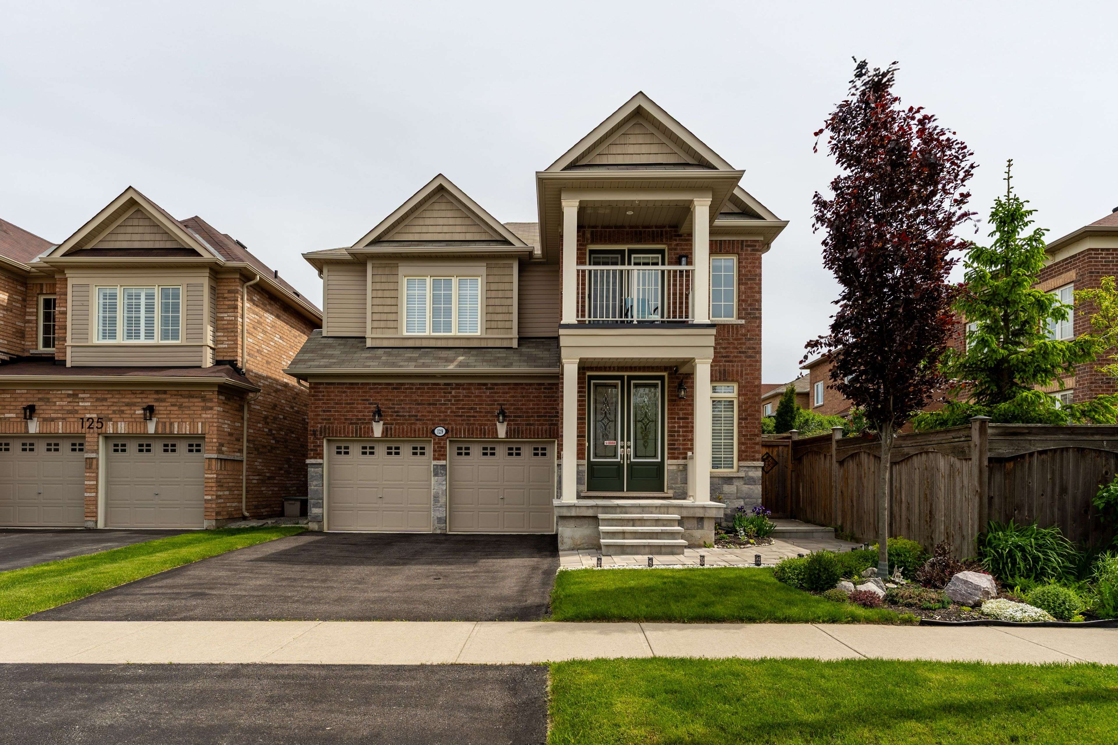 129 Fingland CRES, Hamilton, ON L8B 0S7