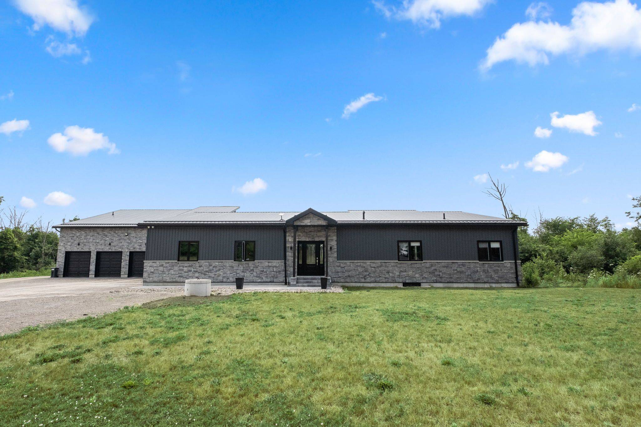 193 Massey RD, Alnwick/haldimand, ON K9A 4J8