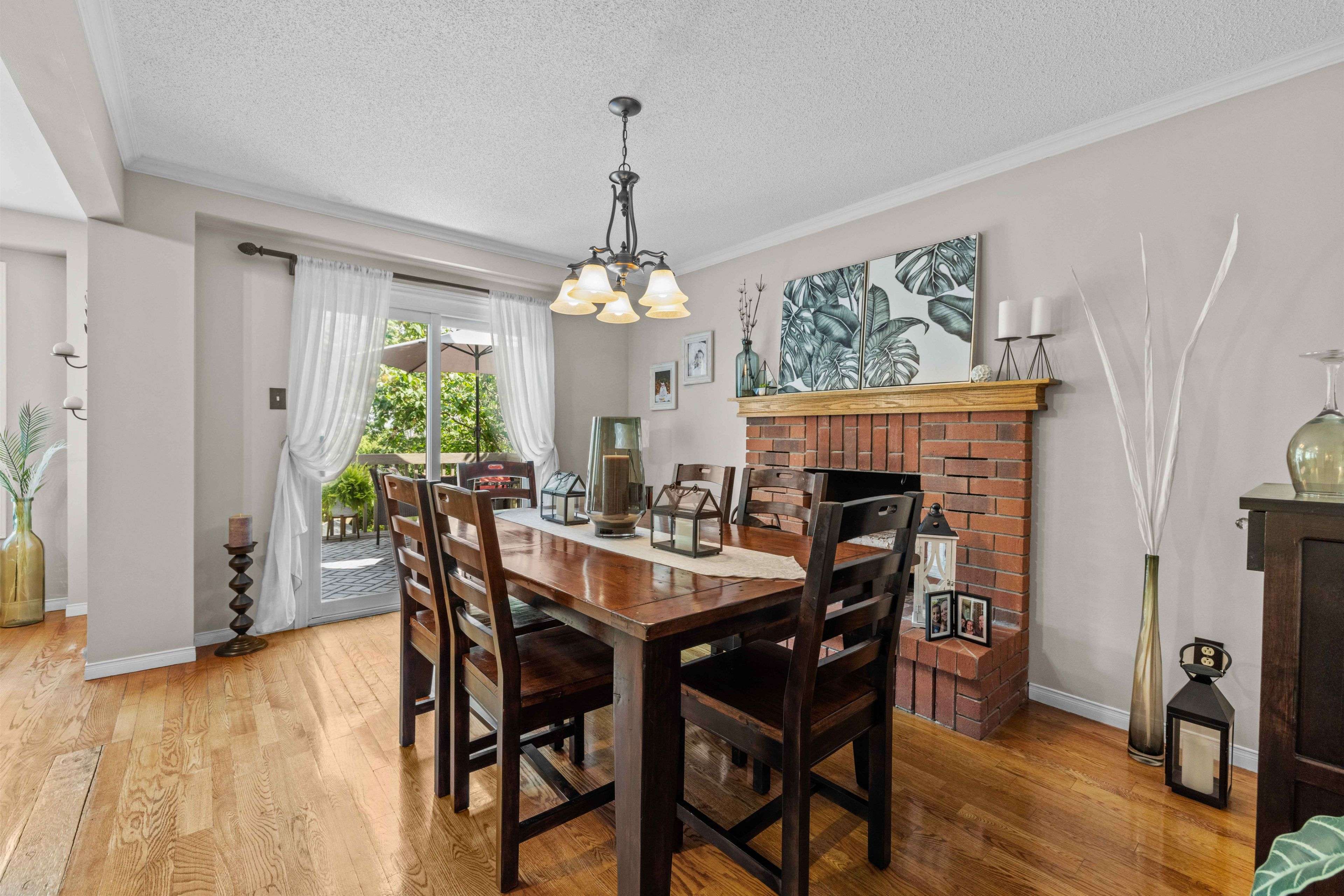Peterborough West, ON K9K 2B9,1191 Huntington CIR