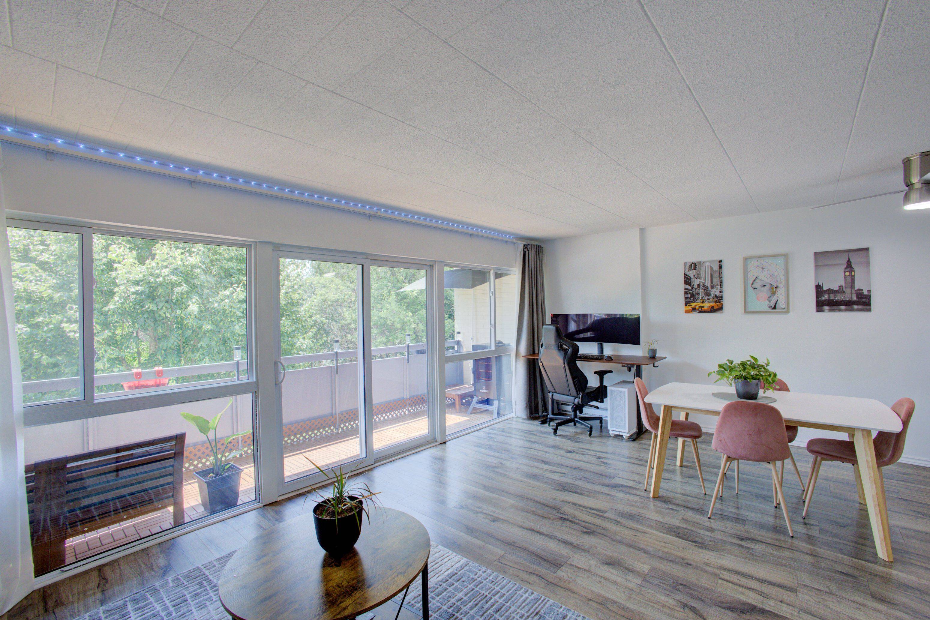 Guelph, ON N1G 2V5,91 Conroy CRES #202
