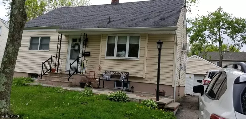 Ridgewood Village, NJ 07450,662 Grove St