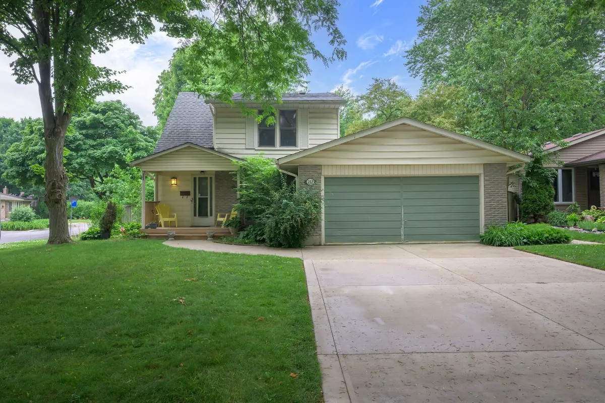 London North, ON N6G 2T6,257 Edgehill CRES