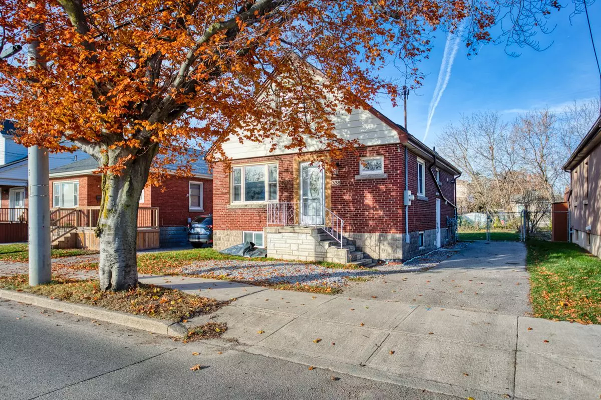 Hamilton, ON L8V 4H7,338 Upper Gage AVE #A