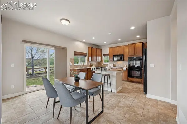 6620 Big Leaf LN, Colorado Springs, CO 80927