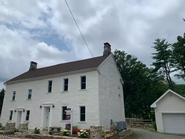 200 Maple Ln, Lebanon Twp., NJ 07830