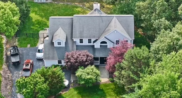 Jefferson Twp., NJ 07438,10 Stone Cliff Ter