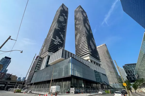 138 Downes ST #6906, Toronto C08, ON M5E 0E4