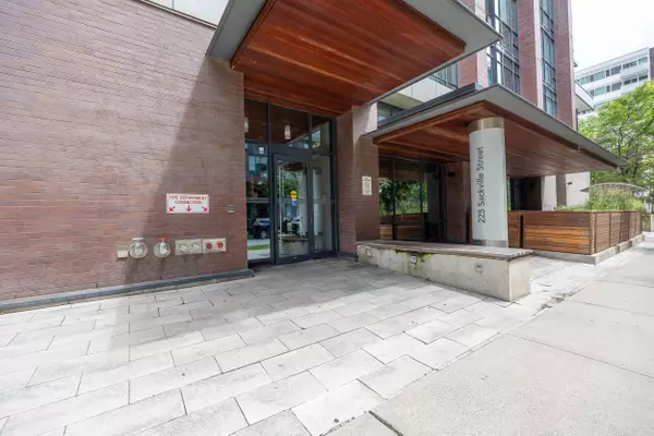 Toronto C08, ON M5A 0B9,225 Sackville ST #807