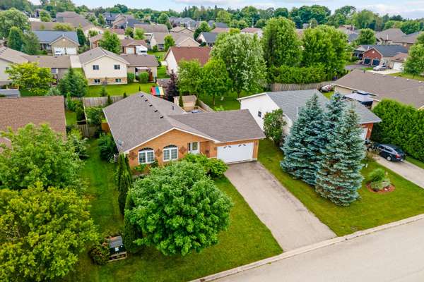 Wellington North, ON N0G 2L2,120 Owen RD